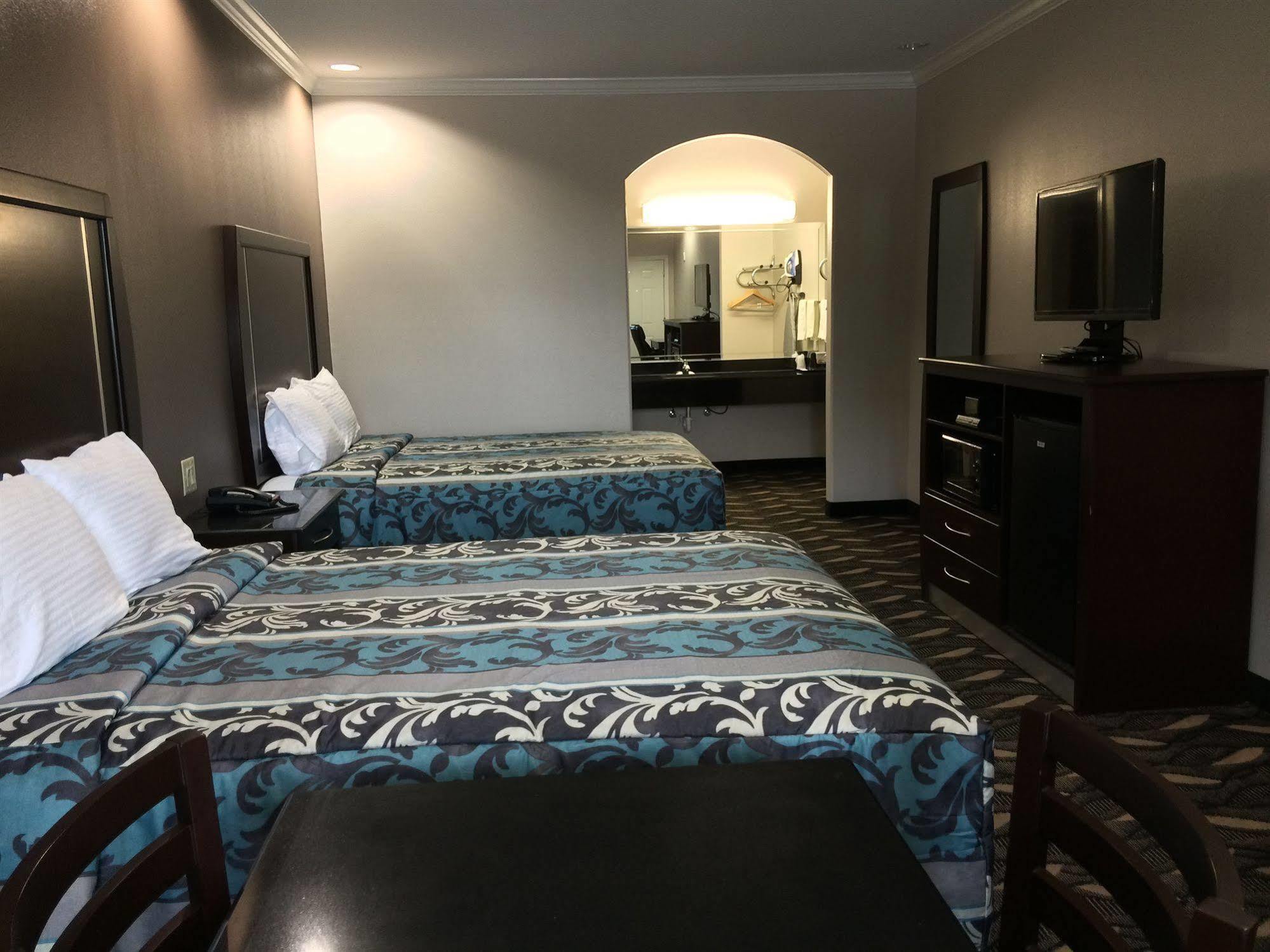 Palace Inn Sam Houston Race Park Bagian luar foto